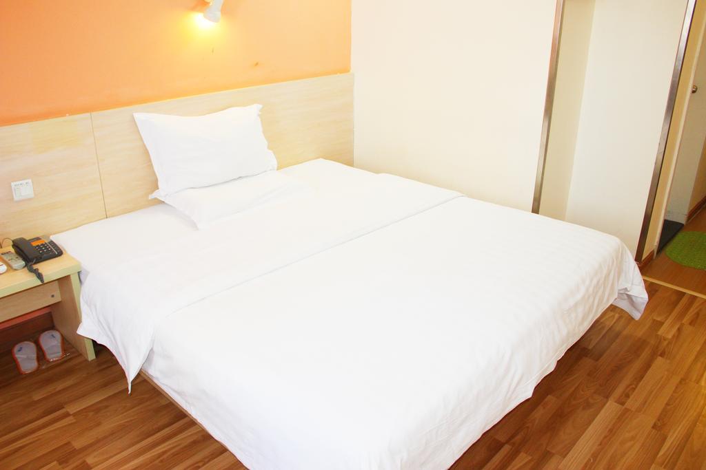 7Days Inn Beijing Liujiayao Station Exterior foto