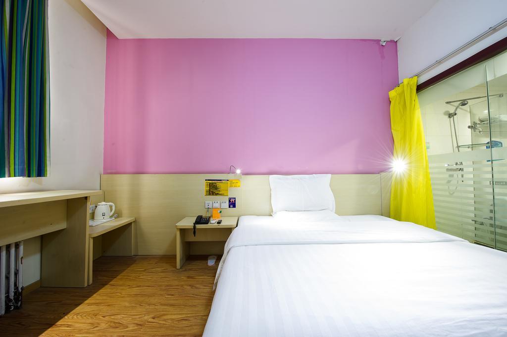 7Days Inn Beijing Liujiayao Station Exterior foto